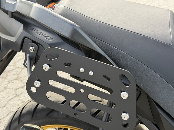 Suzuki DL 650 V-Strom XT 9 of 9
