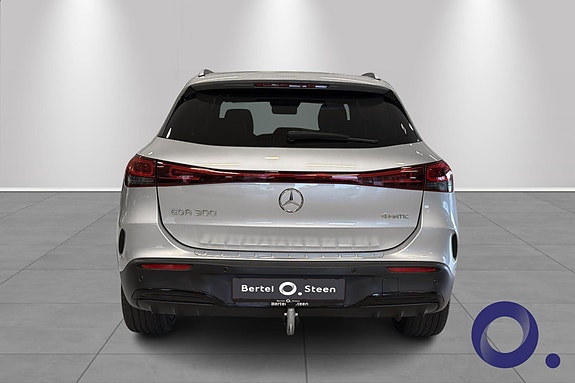 Mercedes-Benz EQA300 4 of 30