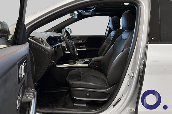 Mercedes-Benz EQA300 12 of 30