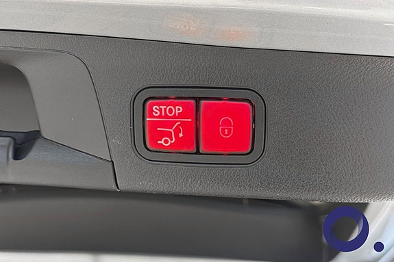 Mercedes-Benz EQA300 6 of 30