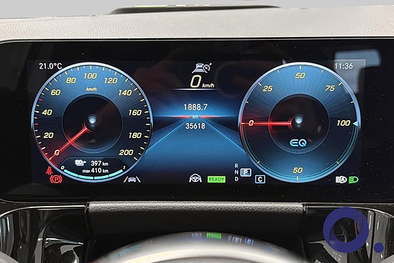 Mercedes-Benz EQA300 22 of 30