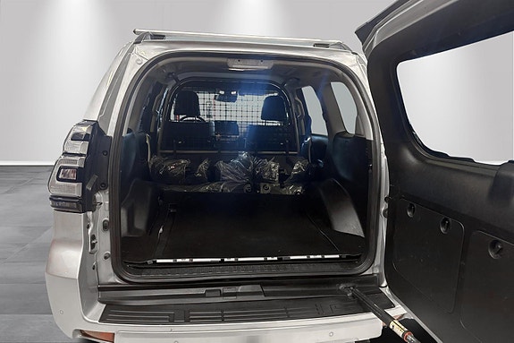 Toyota Land Cruiser 5 of 27