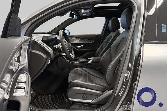 Mercedes-Benz EQC400 12 of 30