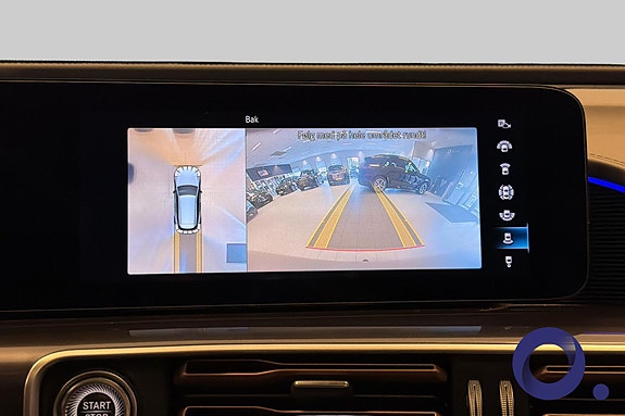 Mercedes-Benz EQC400 30 of 30