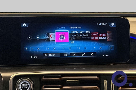 Mercedes-Benz EQC400 24 of 30