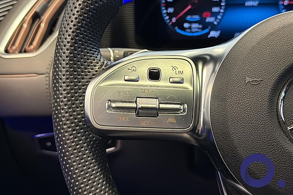 Mercedes-Benz EQC400 19 of 30