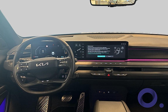 Kia EV9 14 of 18