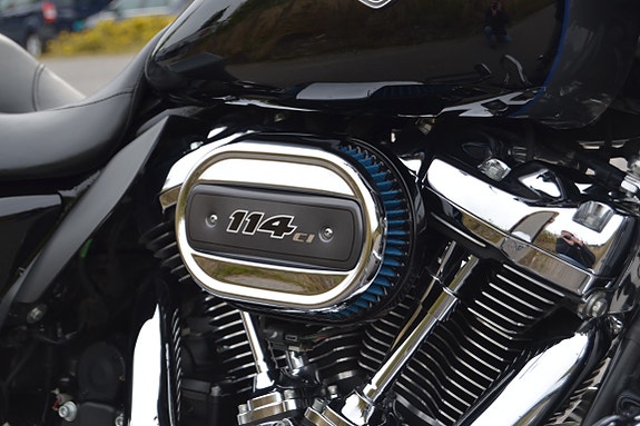 Harley-Davidson FLHXS 15 of 17