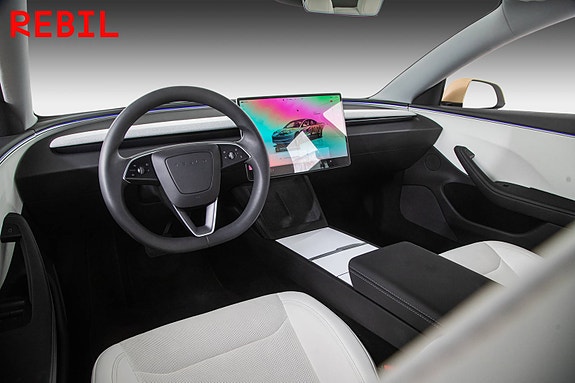 Tesla Model 3 9 of 27