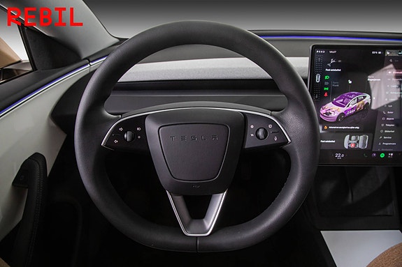 Tesla Model 3 12 of 27
