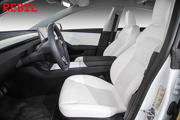 Tesla Model 3 8 of 27
