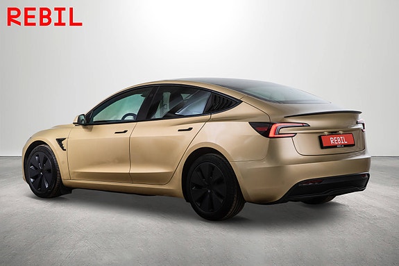 Tesla Model 3 5 of 27