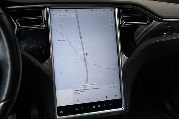 Tesla Model X 30 of 30