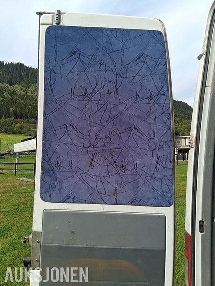 Mercedes-Benz Sprinter 17 of 30
