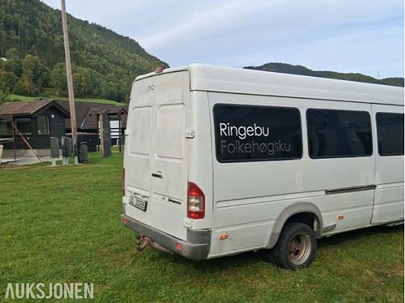 Mercedes-Benz Sprinter 5 of 30