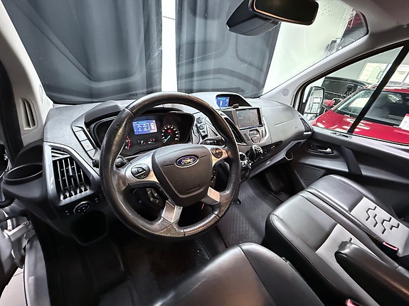 Ford Transit 13 of 30