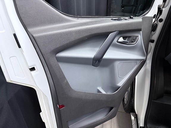 Ford Transit 11 of 30