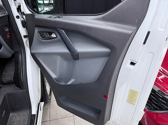 Ford Transit 23 of 30