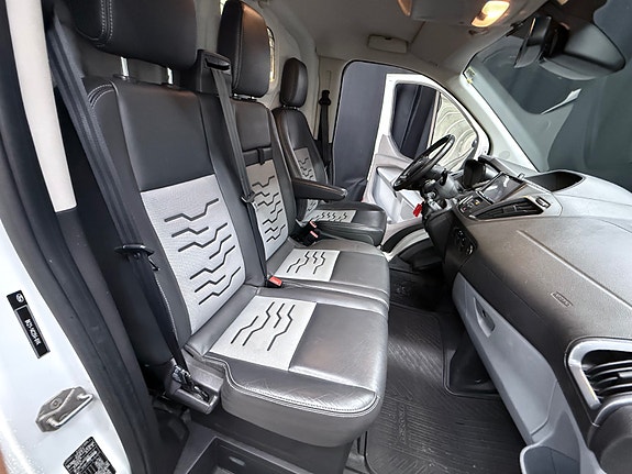 Ford Transit 24 of 30