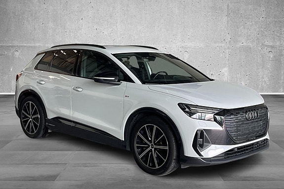 Audi Q4 e-tron 6 of 24