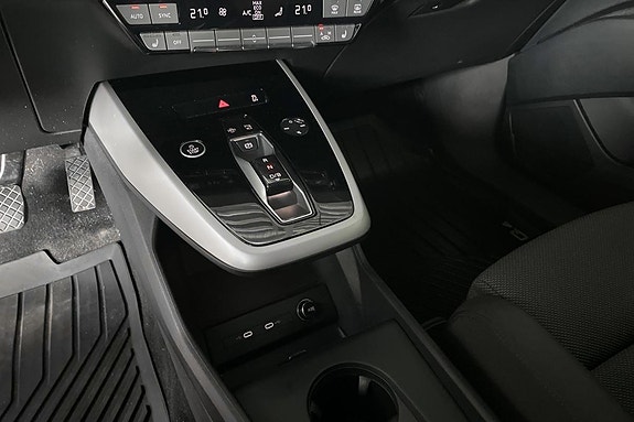 Audi Q4 e-tron 12 of 24
