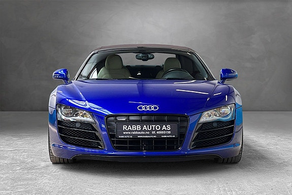 Audi R8 5 of 30