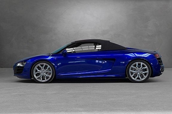 Audi R8 16 of 30