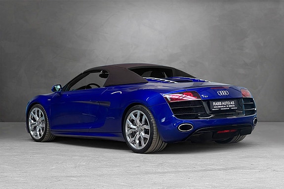 Audi R8 13 of 30