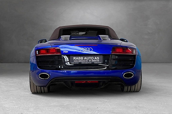 Audi R8 11 of 30