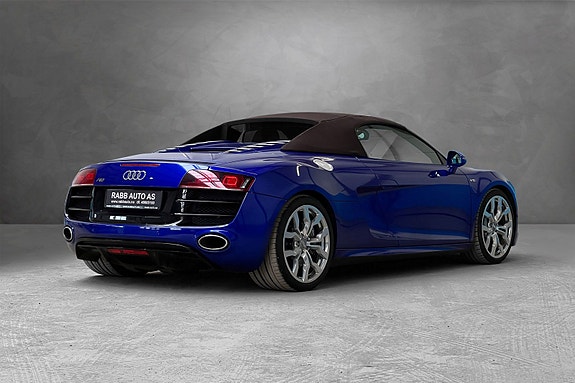 Audi R8 10 of 30