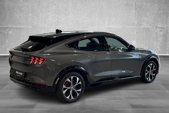 Ford Mustang Mach-E 5 of 24
