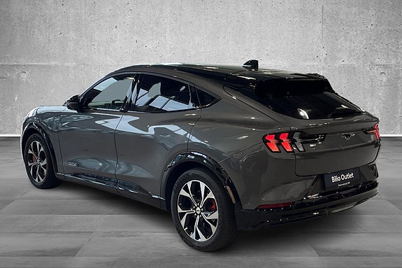 Ford Mustang Mach-E 6 of 24
