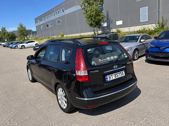 Hyundai i30 6 of 10