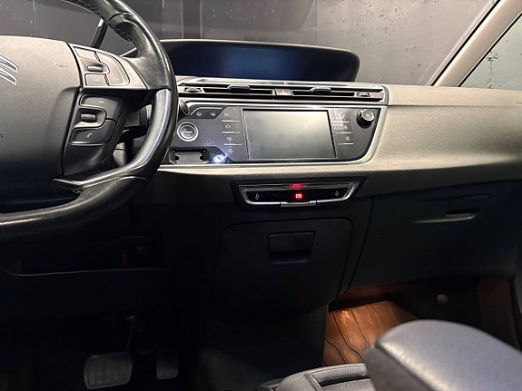 Citroen Grand C4 Picasso 23 of 30