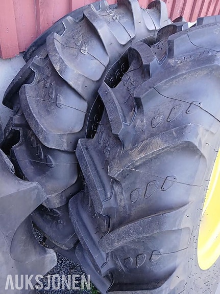 Goodyear på felg 18.4-38 5 of 16