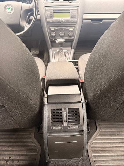 Skoda Octavia 24 of 30