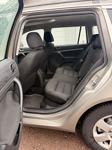 Skoda Octavia 17 of 30