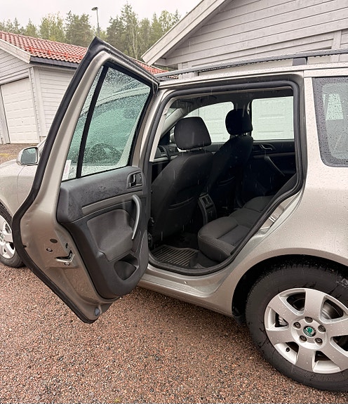 Skoda Octavia 16 of 30