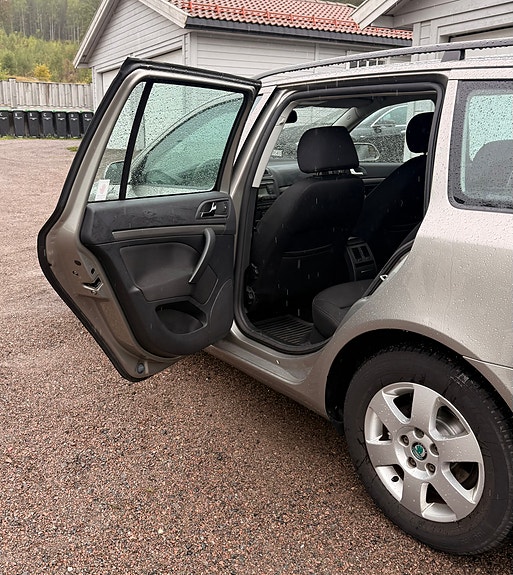 Skoda Octavia 15 of 30