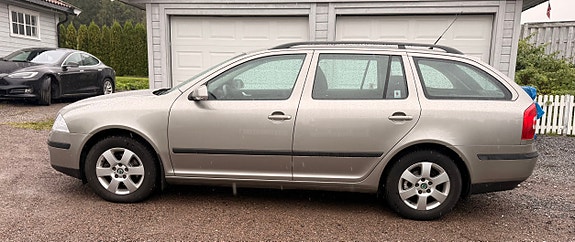 Skoda Octavia 8 of 30