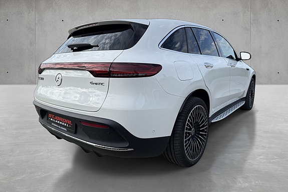 Mercedes-Benz EQC400 9 of 29