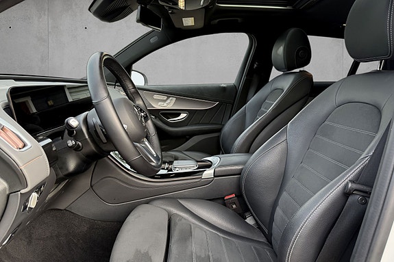 Mercedes-Benz EQC400 15 of 29
