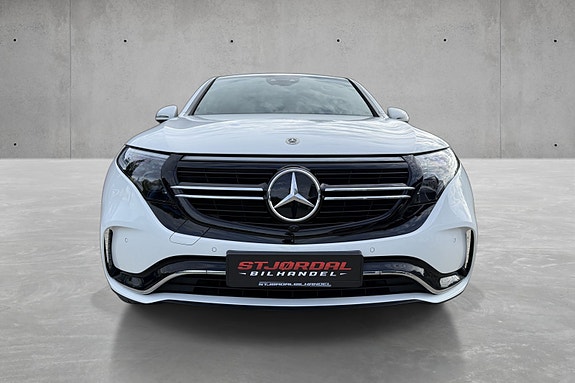 Mercedes-Benz EQC400 4 of 29