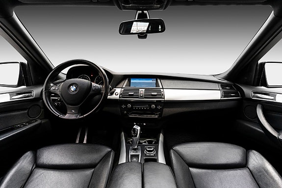 BMW X5 25 of 30