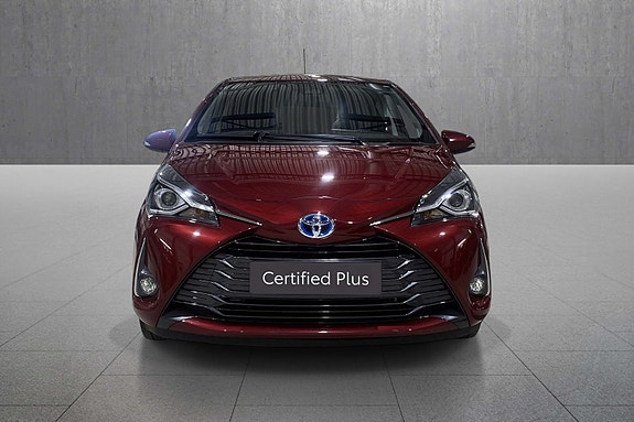 Toyota Yaris 8 of 18