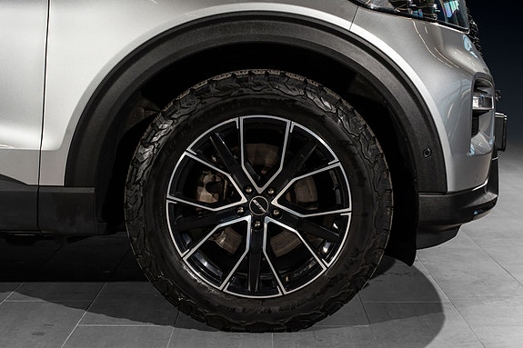 Ford Explorer 11 of 30