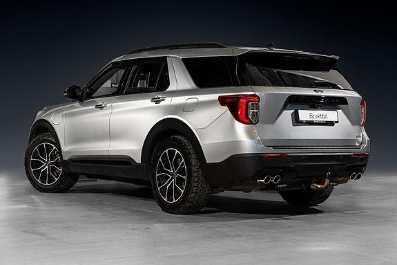 Ford Explorer 6 of 30