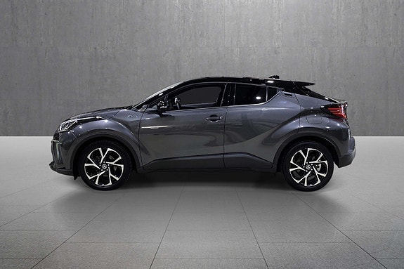 Toyota C-HR 2 of 18