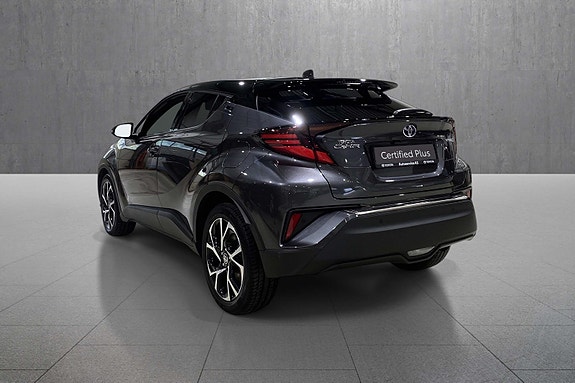 Toyota C-HR 3 of 18