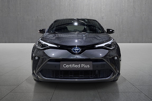 Toyota C-HR 8 of 18